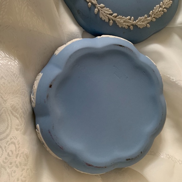🎁 LARGE JASPERWARE WEDGEWOOD - VTG RARE - Picture 7 of 7